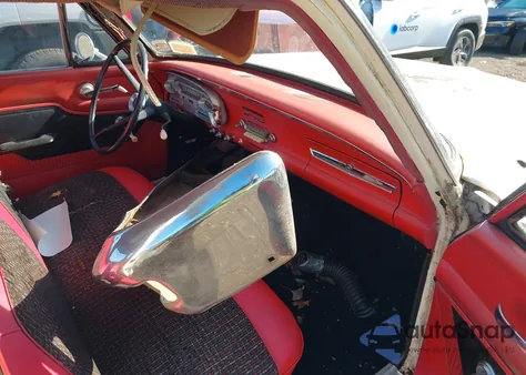 1961 Mercury Comet из США, поврежденный, VIN 1H12S850784